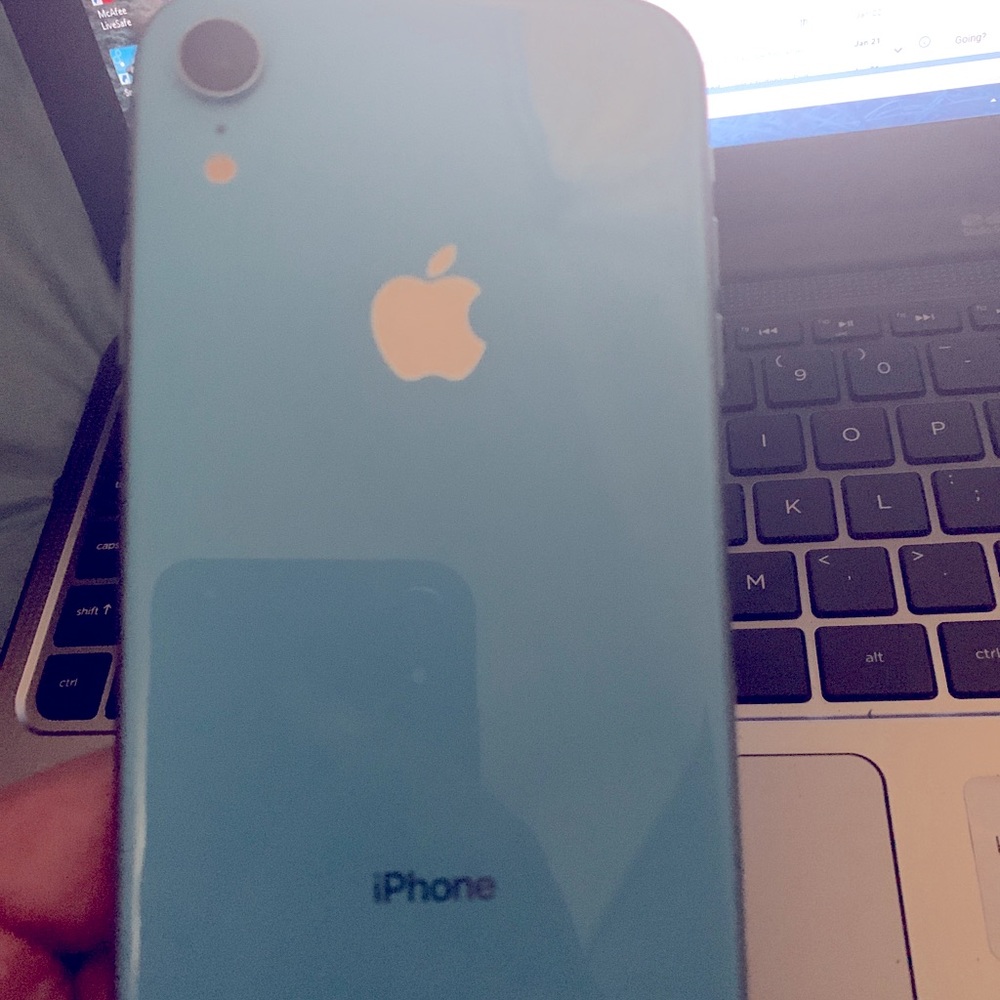 iPhone XR